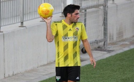 FutbolCatalunya's tweet photo. Golàs o 'xiripa' de @joel_marin2 @ce_mataro  #1cat1 https://t.co/EDp0lLd2A2 https://t.co/WR0ig54nUy