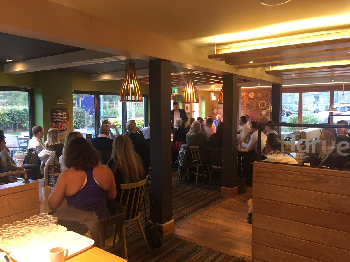 MikeFozOxford's tweet photo. Wow what a great meeting this morning with over 50 people attending the South Oxfordshire Business Network breakfast.
What a buzz.
What a great group of people weโve built.
Thanks to Ben Thompson @thompsonterryox for his 10 mins sharing his experience around Graduate Schemes https://t.co/wgT3IyvaK4