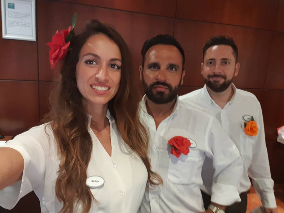 SolPrincipe_'s tweet photo. Their mission is to make your stay even more enjoyable. RT if you love our entertainment team . #Regram #SolbyMelia #JetSetFam Photo by: sarayjimenzz https://t.co/N3fcdg4kqY