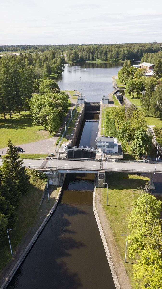 CBC_INFUTURE's tweet photo. In cooperation with Makarov and @xamkfi had been published new report related on inland waterway transportation and its prospects @CBC_INFUTURE @sefinruscbc @MerikotkaCentre Link: https://t.co/OOXwR6CJOR https://t.co/E5pzfcPTvs