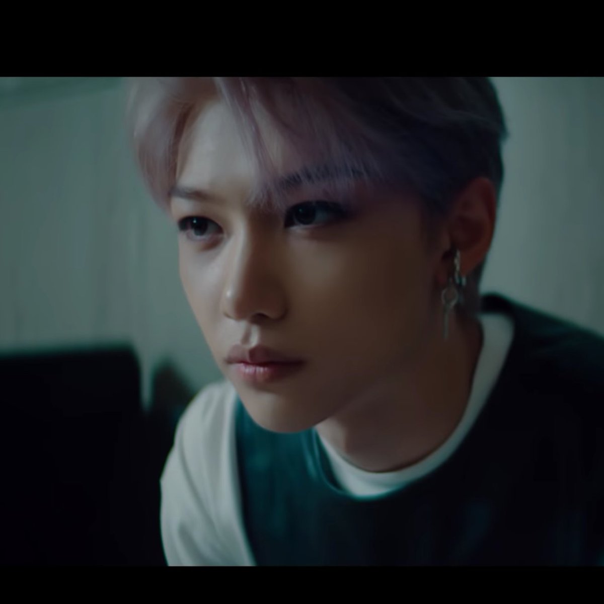 perchata03's tweet photo. WHY DO FELIX AND JEONGIN LOOK LIKE THEY'RE HAVING A SERIOUS DISCUSSION ABOUT WHAT TO HAVE FOR DINNER 

#StrayKids_DoubleKnot #StrayKids https://t.co/iqSjjGu0ia