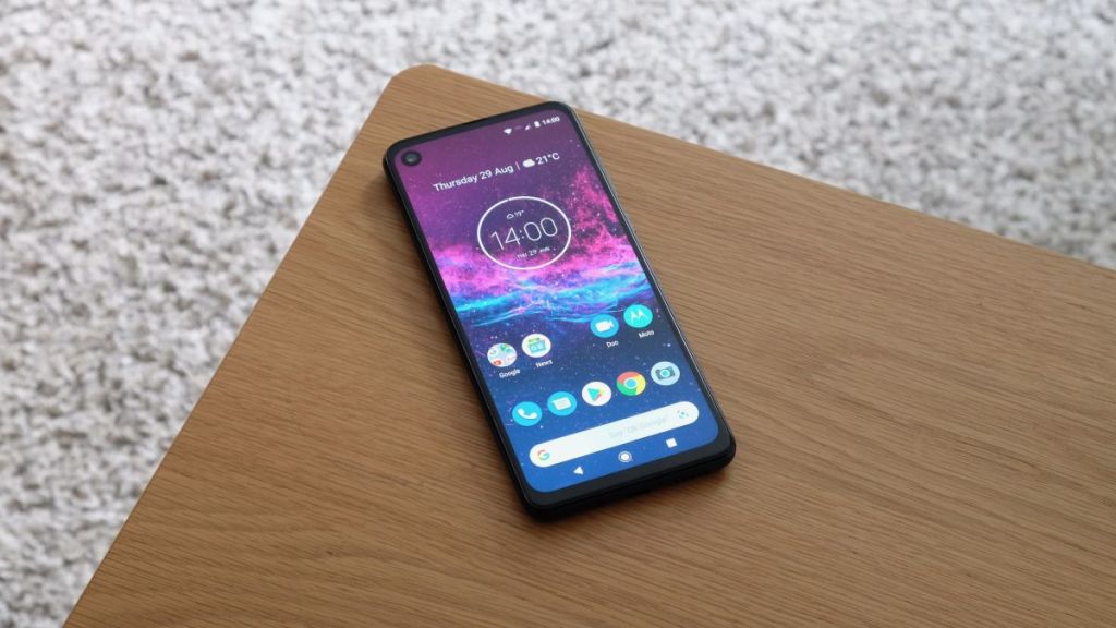 etechlooks's tweet photo. Motorola One Macro announced with a camera for super close-up photographs – Techlooks https://t.co/f7qB0mKRLj https://t.co/cQB03L1pOM