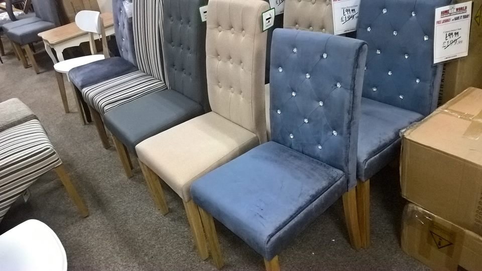 HomeWorldOnline's tweet image. Dining chairs! 😀
Last ones to clear! 😀
Lots to choose from in different colours and types!
You can use our free layaway or have them today!
#diningchairs #diningchairclearance #fabricchairs #woodenchairs