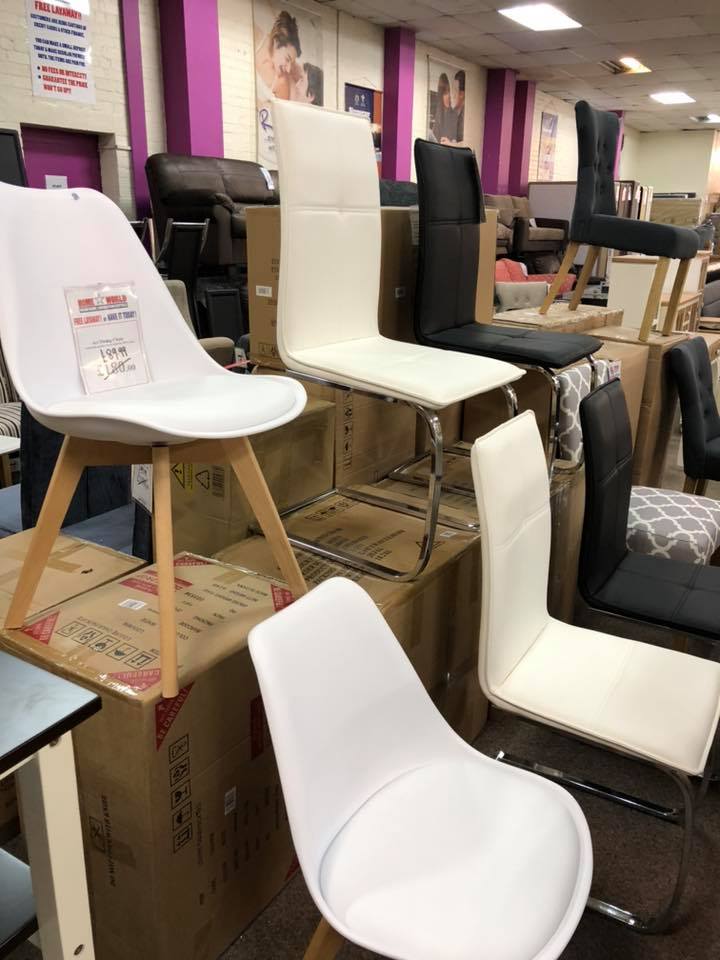 HomeWorldOnline's tweet image. Dining chairs! 😀
Last ones to clear! 😀
Lots to choose from in different colours and types!
You can use our free layaway or have them today!
#diningchairs #diningchairclearance #fabricchairs #woodenchairs