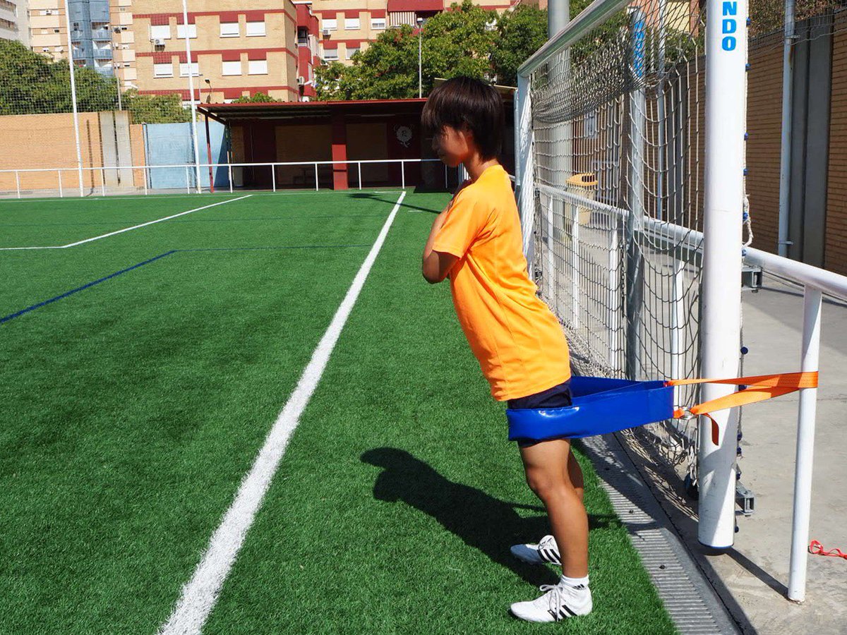 田中陽子 Tanaka Yoko 最近日本でも取り扱いが始まったトレーニングツールのtmr 自チームでも使用してますが個人的にも使用させてもらってます 下半身にアプローチしてよく使っていますが身体を支えるので全身バランス良くトレーニング出来ます