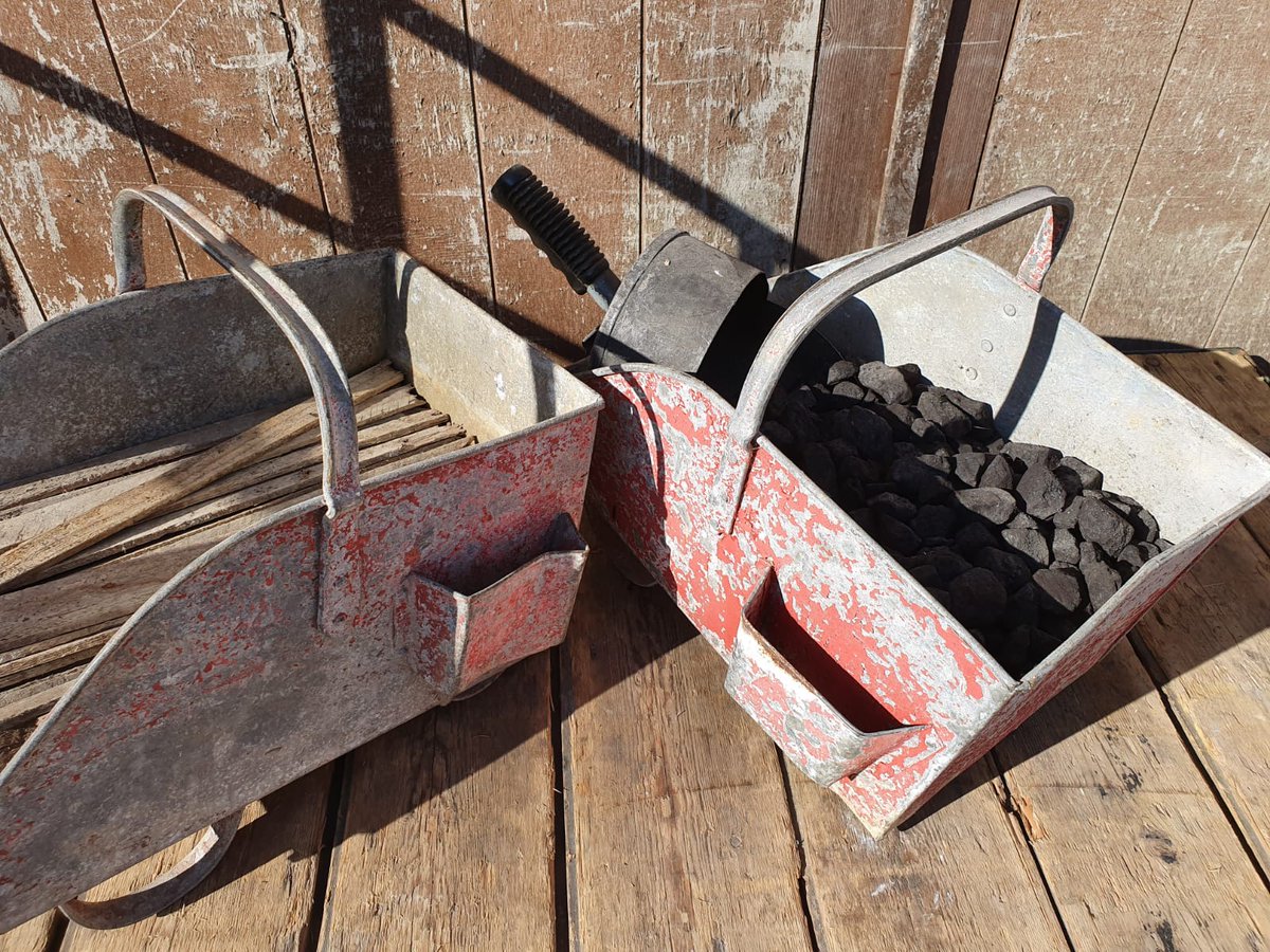 ReginaldBallum's tweet image. Time to get toastie! Treat your fireside to a little revamp with these 1950&apos;s coal scuttles - the perfect fireside companion.
#logstorage #fireside #decorativeantiques #industrialstyle #winterwarmer #homedecor #interiorinspo #antiqueshop #reginaldballum #worthing