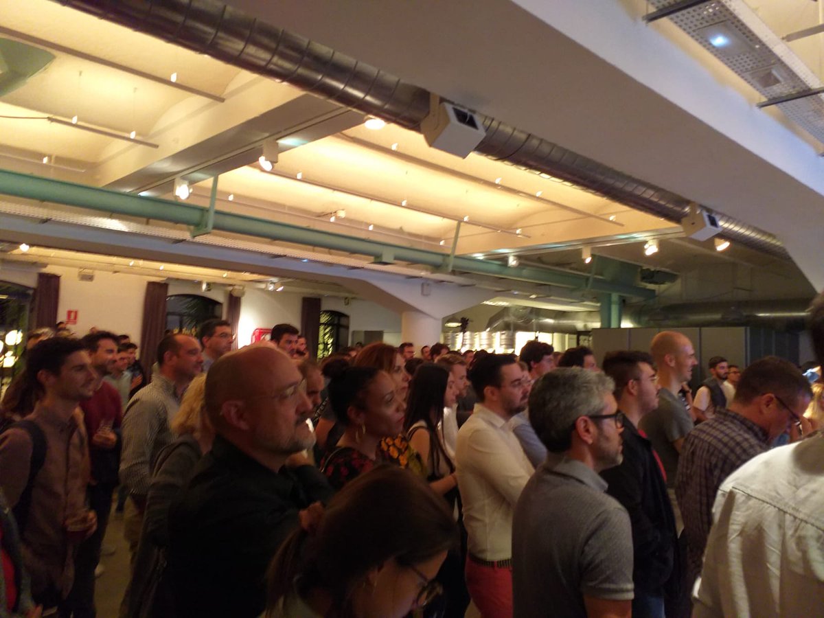 FirstTuesdayBCN's tweet photo. Muchas gracias a tod@s aquell@s que pudisteis asistir al vigésimo aniversario de First Tuesday junto a @carlosblanco y @luismcabiedes ! 🎊 🎉 
Agradecer a los que nos lleváis ya 20 años apoyando así como a @BStartup. 
 🔜 Por muchos más junt@s! https://t.co/sWxE23ZEYD