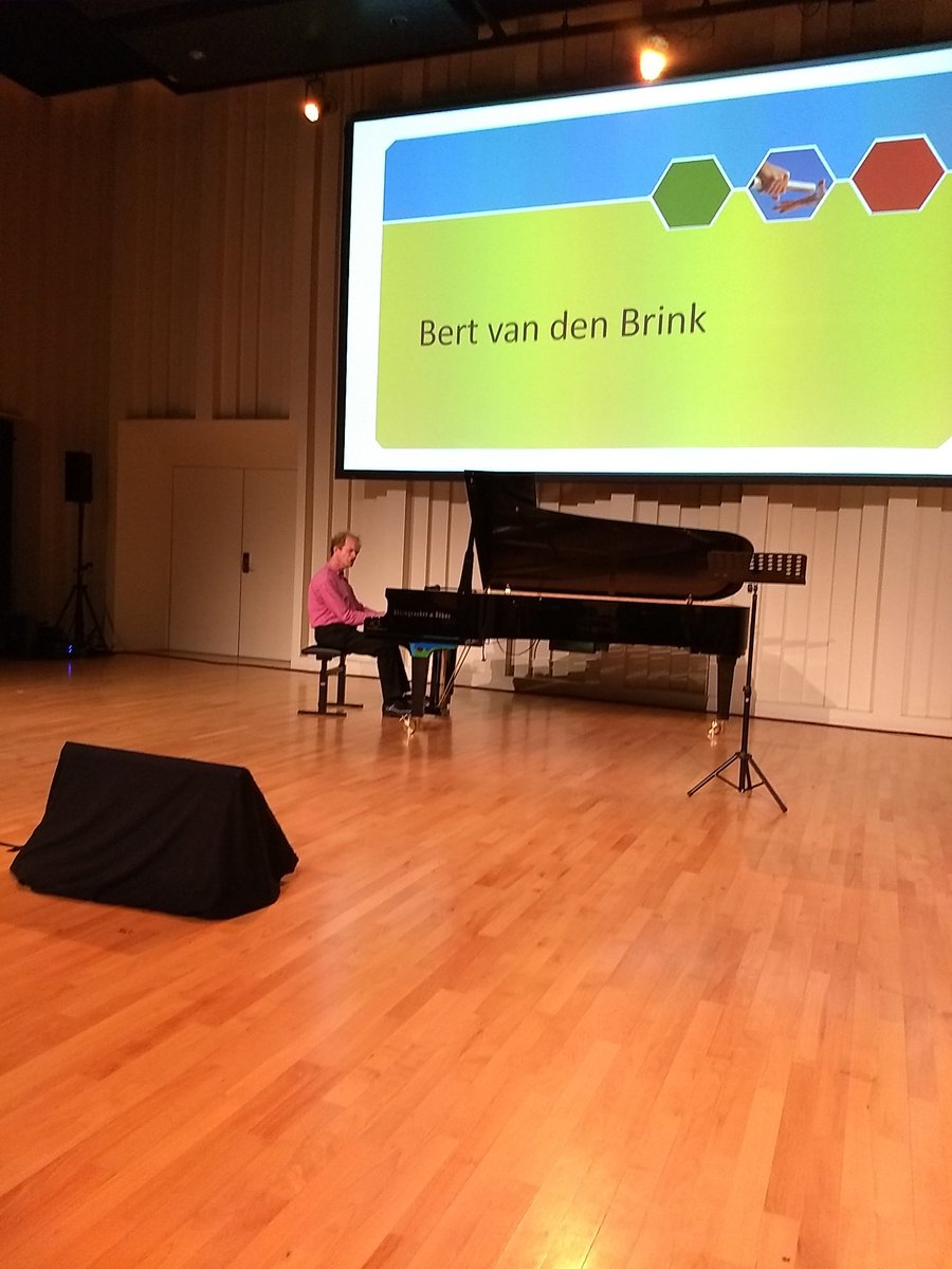 Bert van den Brink gaat muzikaal in op het thema #clientondersteuning