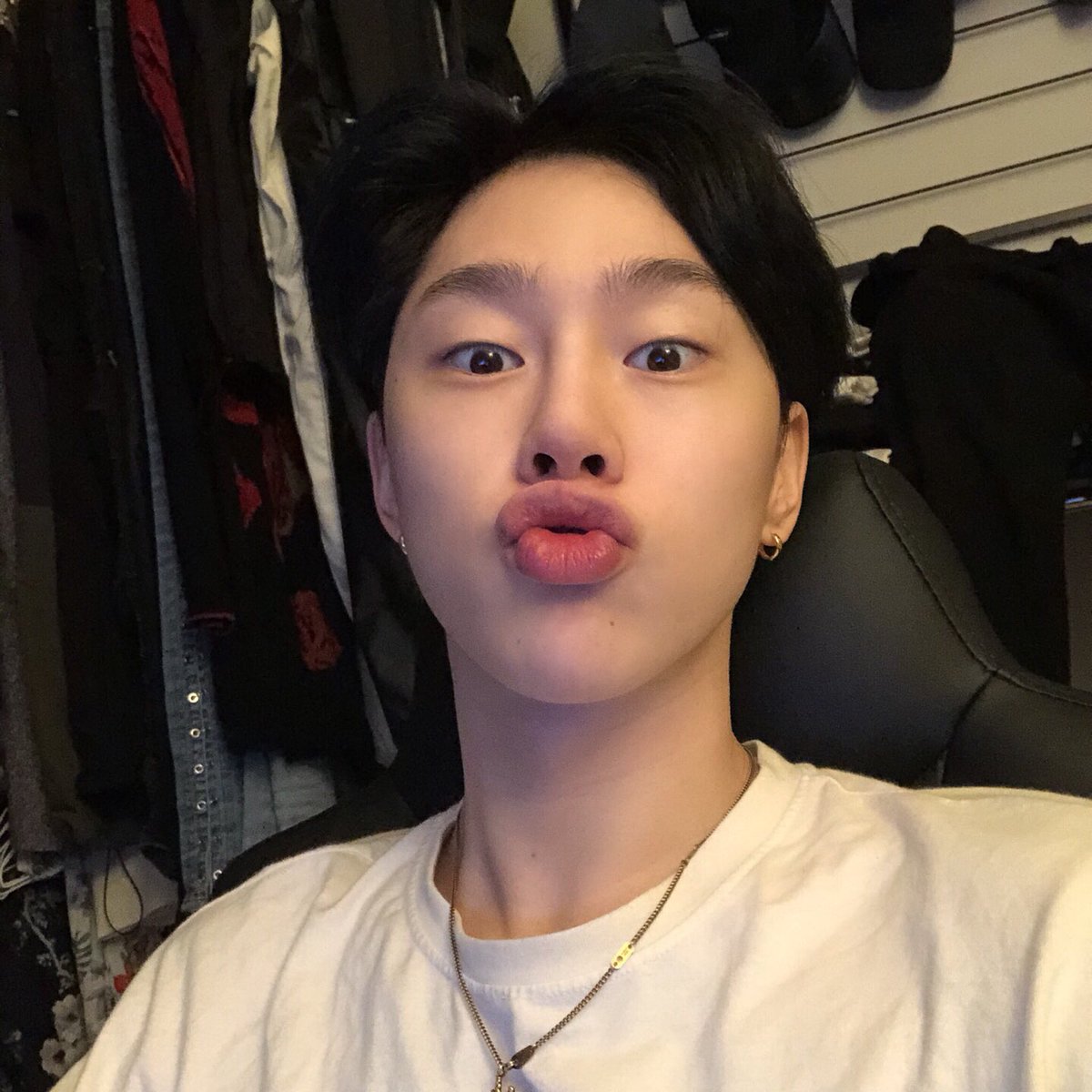 VIINI (권현빈) Official tweet media