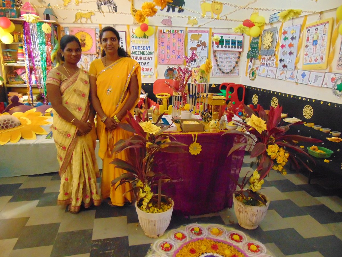 bishop_school's tweet photo. Yellow Day https://t.co/GBsW5g6STJ