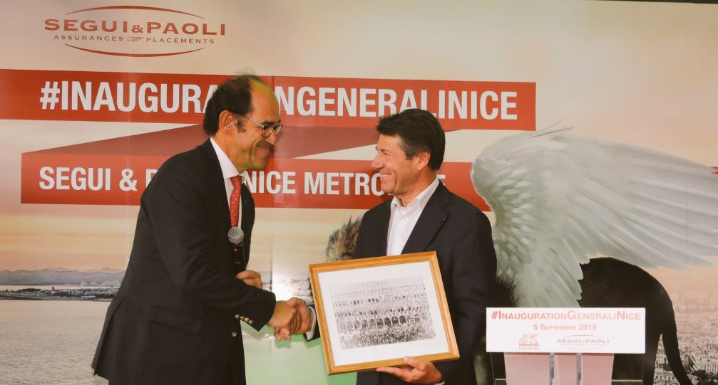 PaoliCGPI's tweet photo. ℹ Quand un Pionnier de l’#assurance fait sa mise à jour & Innove⚡‼
En Clair & Sans Détour, ça veut dire Quoi❓
Un 🔝 Décryptage (v/@Selectra_Info 🙏) pour la 1ère Agence #phygitale X @GENERALI à @VilledeNice 🌞🌴
⏭ https://t.co/KRLxCsUkej
#InaugurationGeneraliNice #Insurtech https://t.co/eSwU5zrx58