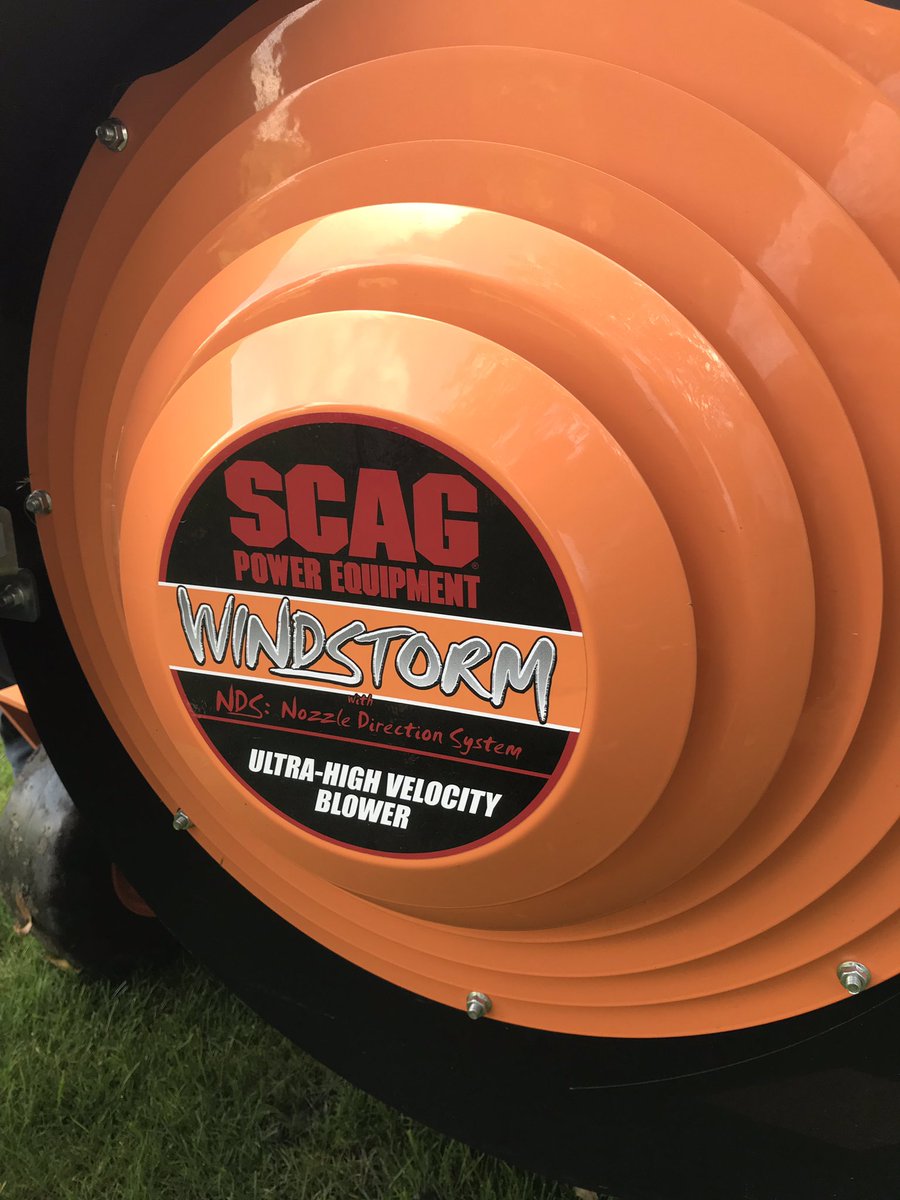 RTMACHINERYLTD's tweet image. Out on demo with the all new Scag Windstorm today! V Ride power unit, 37hp petrol engine and one all mighty blower with rotational head! #autumnishere #leafmanagement @ScagPower