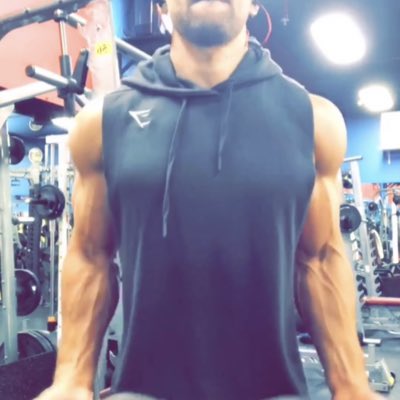 AboudDubai's tweet photo. #NewProfilePic https://t.co/XGIIOMZ9dl