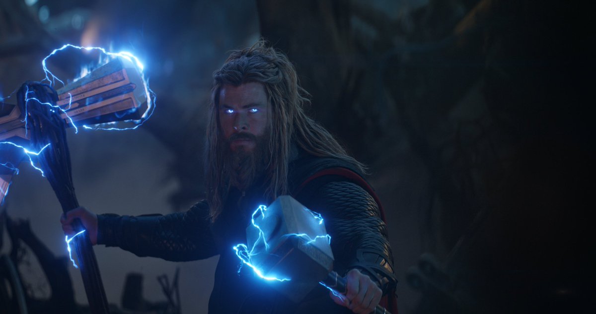 MarvelSpain's tweet photo. Sabemos que esto va a ser muy duro, pero vamos con una #BatallaMarvel. ¡RT para Thor, ME GUSTA para Star-Lord! https://t.co/YgtwjMpvd0