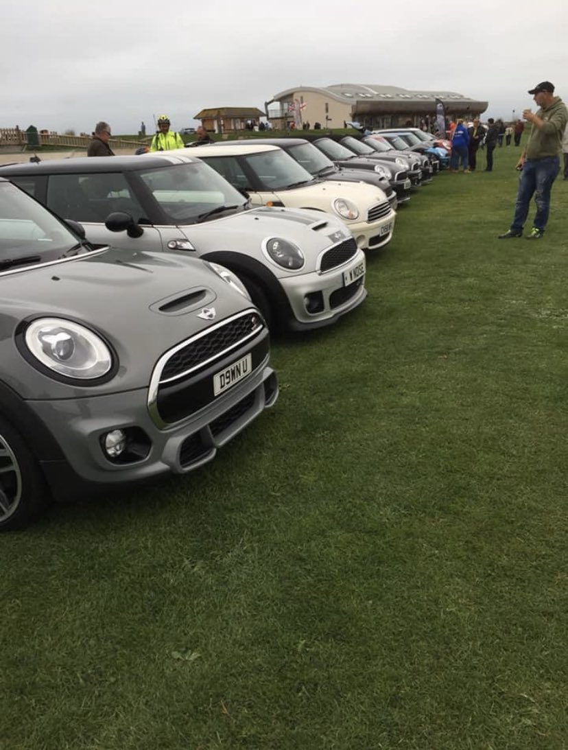 MiniacsOnly's tweet photo. Miniacs at Lancing this Sunday #minifam#lancingmotorshow https://t.co/bs9e7BnQbx