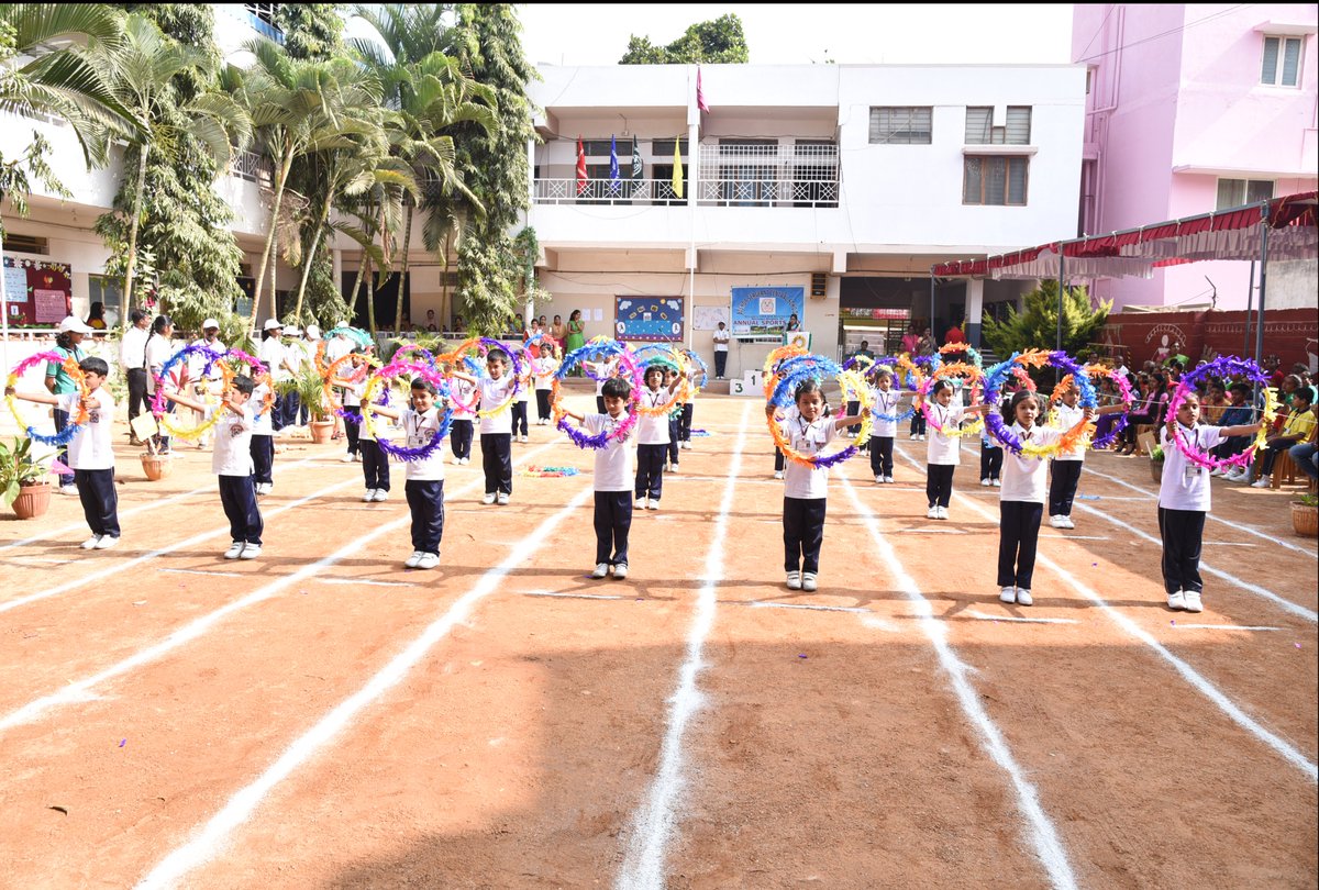 bishop_school's tweet photo. Sports Day https://t.co/Hoi3Zed1iK
