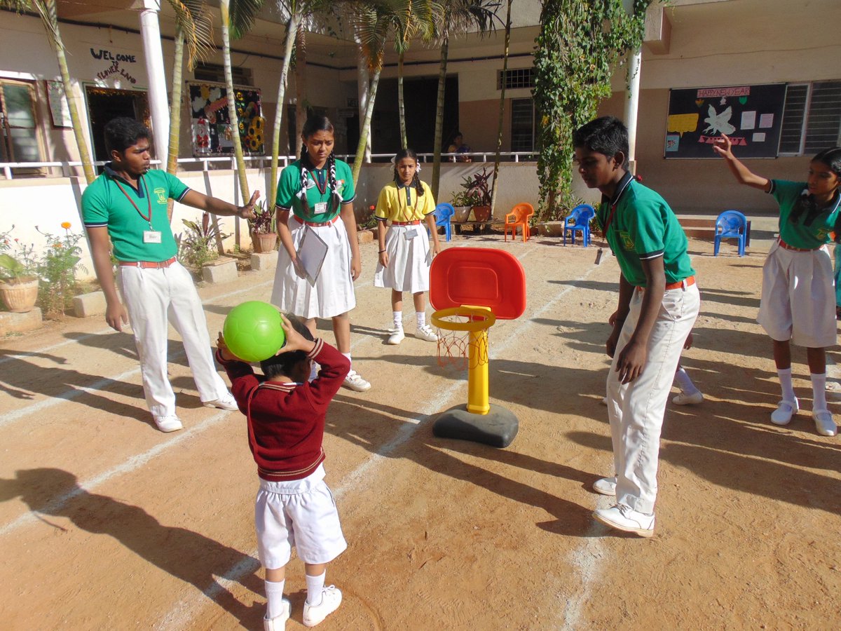 bishop_school's tweet photo. Sports Day https://t.co/Hoi3Zed1iK