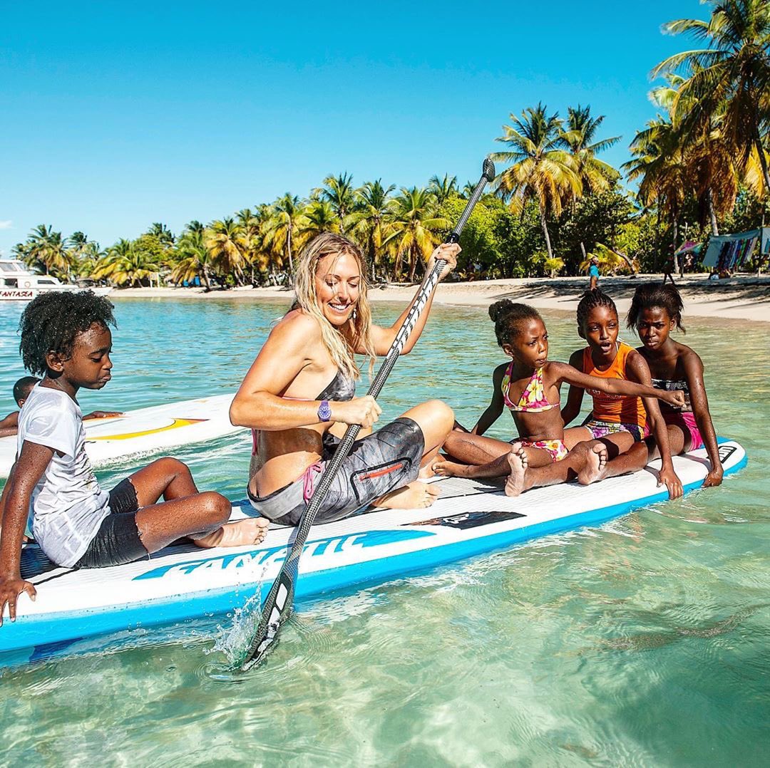 StvincentGren's tweet photo. Add to your #do32 list: a paddle with caribbeankitecruise on the island of #mayreau 😁🌴
______________________________________
#stvincentandthegrenadines #visitsvg #caribbeansea #discoversvg https://t.co/sYtWOuzxyA