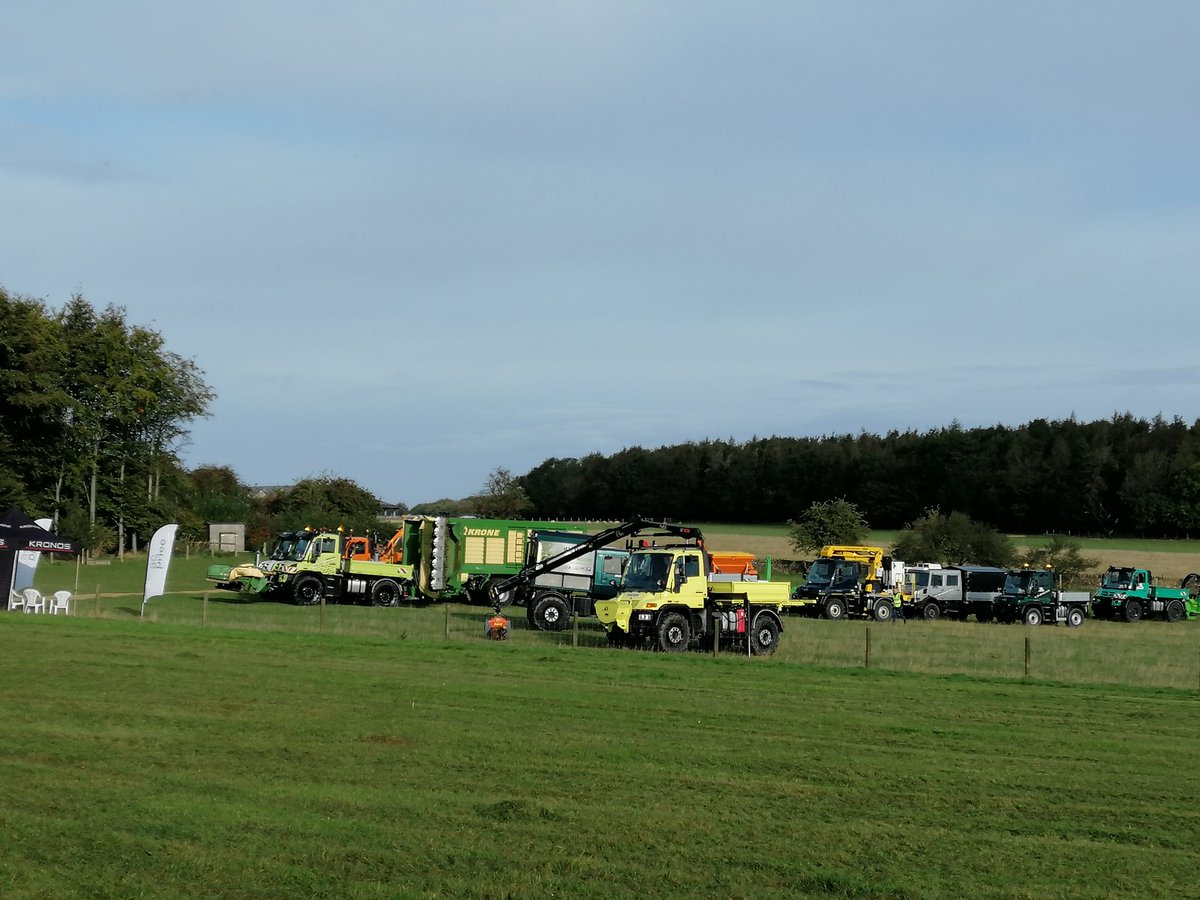 PinPoint_HxGN's tweet photo. View from the "office" today😉.
Here with the 'Unimog On The Farm' roadshow.
Take a look at the Ti7 with #rtkfarming NTRIP correction or see a demo of #HxGNAgrOn Remote Access.
#smartfarm #HxGNAgrOn #agriculture #unimog #Daimler #MercedesBenz https://t.co/IL8qDZh6si