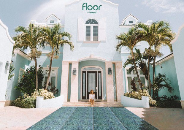 rinnovabiliit's tweet photo. #Solare da calpestare: ecco Floor ®, la #piastrella #fotovoltaica firmata #Invent. L’azienda veneta dà un nuovo volto al #fotovoltaico integrato con una soluzione che permette di trasformare pavimentazioni inerti in sistemi energetici attivi.
➡ https://t.co/2kjtImJk8A https://t.co/BKjlp3NMDc