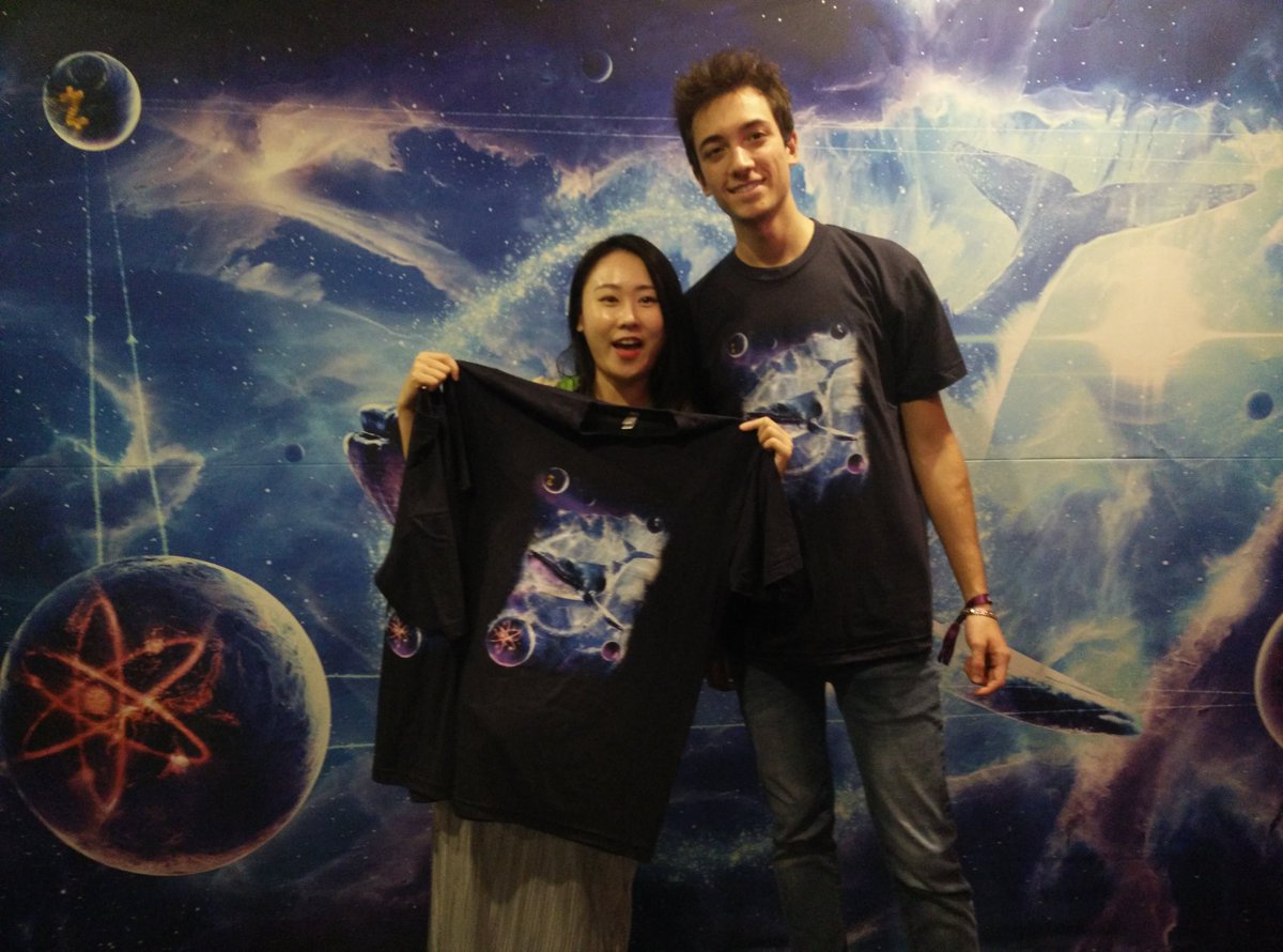 CosmosGuardian's tweet photo. At the #cosmocean event with @stakedotfish! https://t.co/oNWpXdstNq