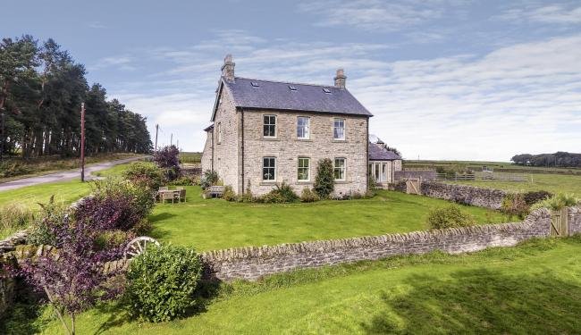 clearheater's tweet photo. 4 million households in the UK are not connected to the #GasGrid and rely on expensive ways to #heat their homes! 🏡

Our energy efficient systems are ideal alternatives as they run entirely on #electricity. ⚡️

If you want to switch get in touch! 👉 https://t.co/oLqPqMUaJC https://t.co/eoLzHsVNzF