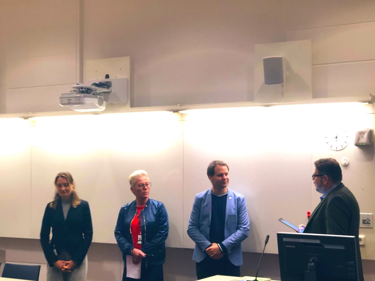 Vad säger våra politiker om biogasens utsikter då? <a href="/RebHov/">Rebecka Hovenberg</a> <a href="/rickardnordin/">Rickard Nordin</a> <a href="/Monicahaider/">Monica Haider</a> tar sig an frågor så som hur man gör en rättvis bedömning av biogasens nyttor, långsiktighet för biogaslösningar &amp; hur vi ska få fler att att engagera sig i biogasfrågan #brcbiogasbok