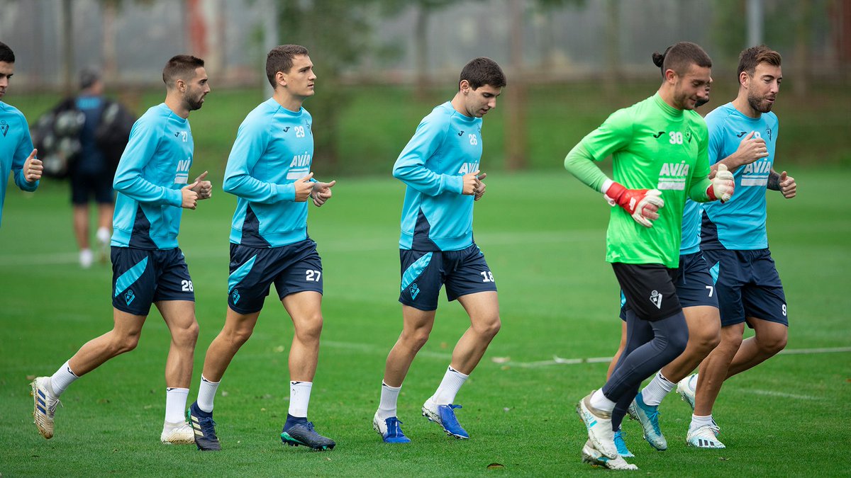 SDEibar's tweet photo. 🗒️ DEIALDIA | CONVOCATORIA #TFCEibar

Yoel, Jon Mikel

Ramis, Paulo, Tejero, Esteban Burgos, Cubero

Sergio A., Edu Expósito, Inui, Pedro León, Marí, Ekhi Bravo, Eñaut Mendia

Quique G. , Sergi, Kike García, Charles

#Lagunartekoa #Amistoso https://t.co/3ke18mZtgt