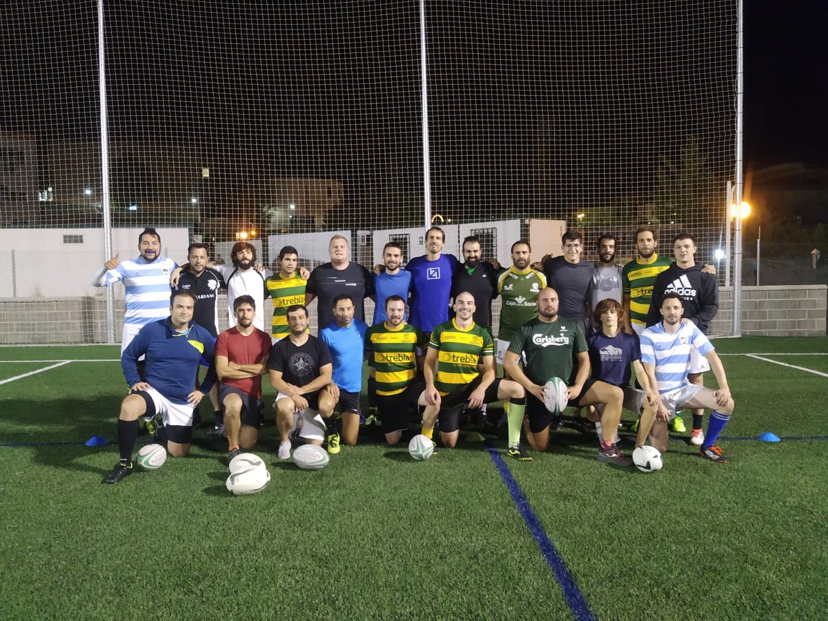 Tras la derrota del sábado ante <a href="/RugbyTarazona/">Rugby Tarazona</a>, nuestro equipo senior masculino volvió ayer a los entrenamientos con 3 caras nuevas que seguro se suman al proyecto. 

Súmate tú también, martes y jueves de 20:30 a 22:30 en el campo de césped artificial de Los Pajaritos.