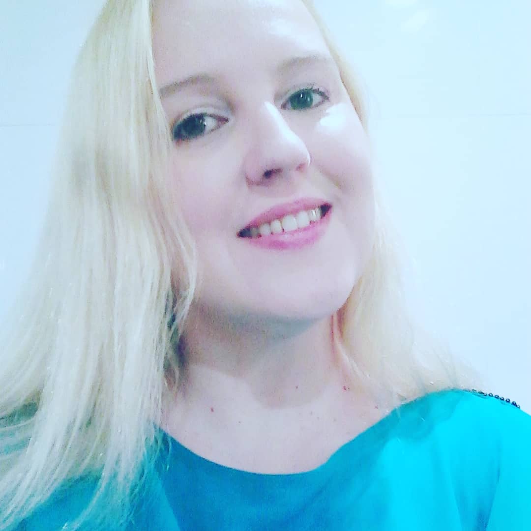 mischamolina1's tweet image. Twitter Profile Picture - Using Instagram Filter