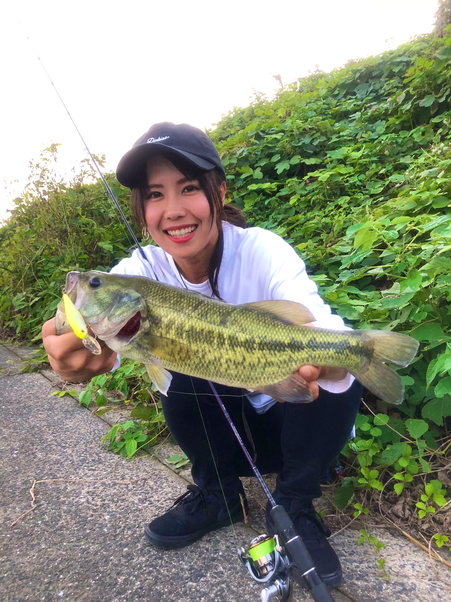 そらなさゆり 釣りが生業の人 先日 徳ちゃんにバス釣り特訓に連れてってもらいました 撮影外なのにありがと おかげさまで良型ギルとバスが釣れました やたー そらなさゆり 釣りが生業の人 先日 徳ちゃんにバス釣り特訓に連れてってもらいました 撮影外なのにありがと おかげさまで良型ギルとバスが釣れました やたー