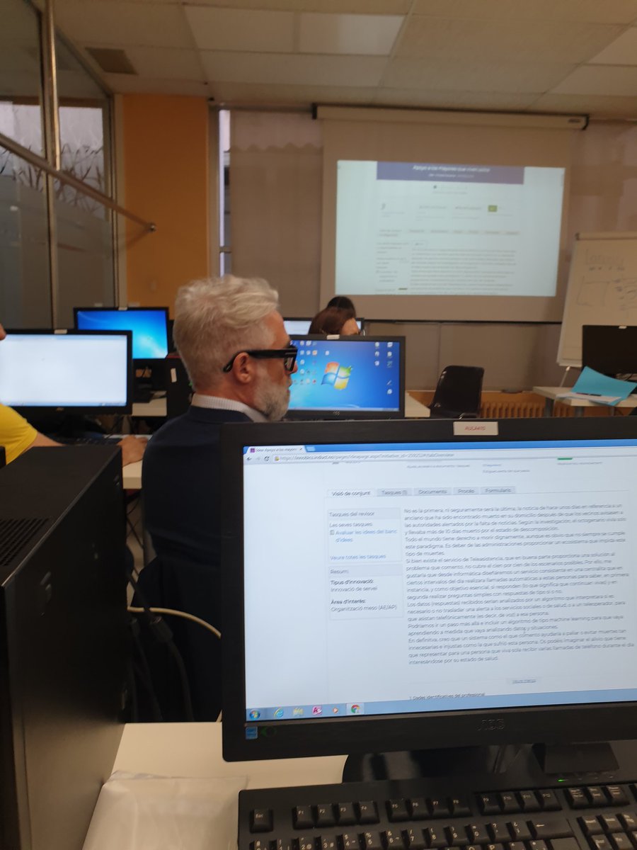 gsirgoluanco's tweet photo. Sesión de evaluación de ideas de innovación en el @icscat. Enorme responsabilidad y gran orgullo. Somos una organización con mucho talento y compromiso. #Innobics @InductES @hjoan23 https://t.co/AAddqYjwkf