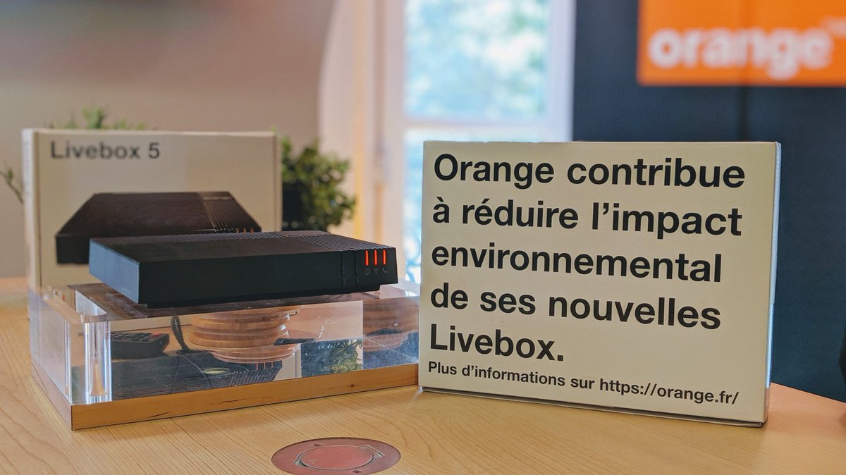 piacentinodan's tweet photo. Lancement de la #livebox5 avec une empreinte carbone réduite de 29% et le Wi-Fi intelligent ☺️🌍♻️ https://t.co/MuXKKYFU9J