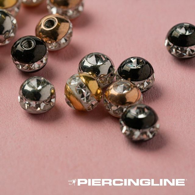 PIERCINGLINE's tweet image. Glänzende Schraubkugeln mit funkelnden Kristallen.

SLX7006

piercingline.com

#piercingline #piercing2me #piercing #piercings #piercingstudio #piercingberlin #piercinglife #lifestyle #getpierced #pierced #schraubkugel #kristalle #welovepiercings… ift.tt/2VrupJS