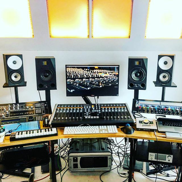 postelecstudio's tweet photo. “In the box” Mixing setup for @hamishhawk new album. #newmusic #edinburghrecording #musicproducer #musicproduction #mixingengineer #amphion #solidstatelogic #universalaudio #adamloudspeakers https://t.co/VpTgiH25Ud https://t.co/O3SNBAFtZg