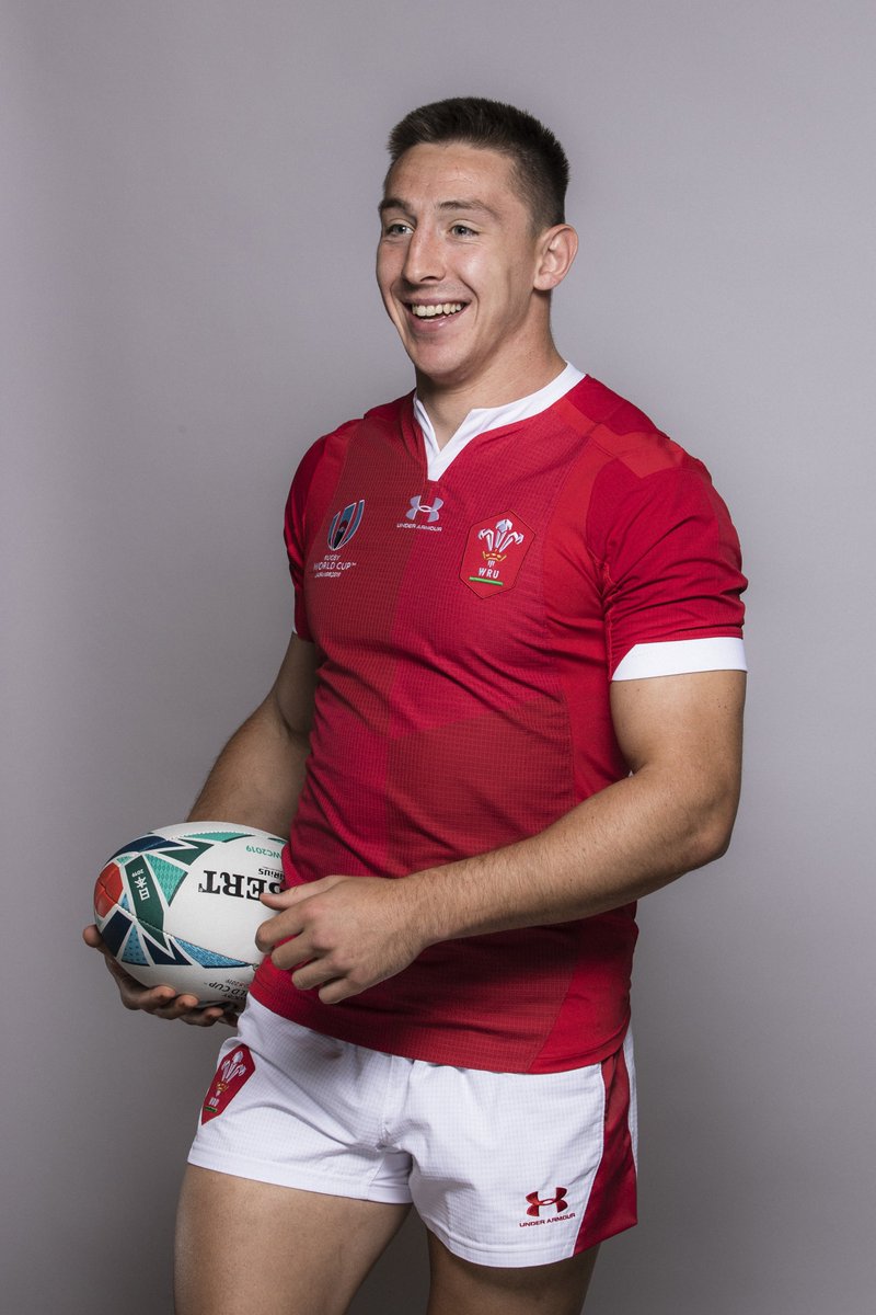 60分⏰ 🏴󠁧󠁢󠁷󠁬󠁳󠁿22-17🇫🇯 ウェールズ代表 トライ❗️ 11番