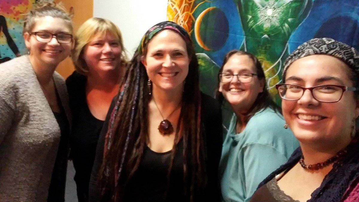 DelightsCosmic's tweet photo. Last night's Tarot Share Circle was amazing!!! Don't miss out on Chakra Toning tonight, at #CosmicDelights !!!
https://t.co/CWPp8DH6u5
#cosmicdelightsmadison #chakras #soundhealing #meditation #community #sacredspace #tarot #tarotshare #awesomepeople #shopmadison #chakrabalance https://t.co/mrkHIZQCe7