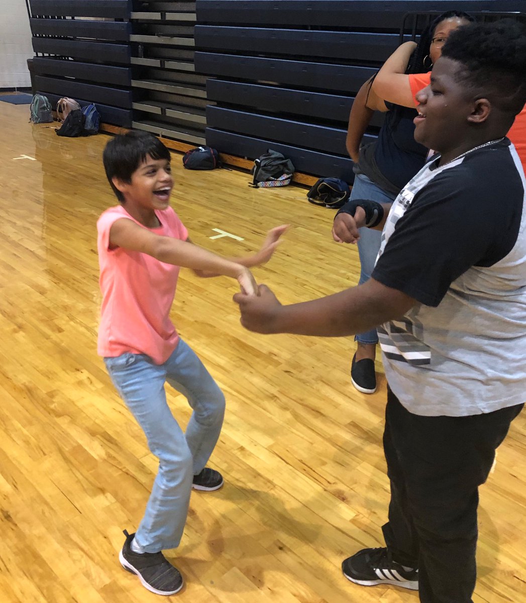 UnifiedBerkeley's tweet photo. Unified P.E. #hiphop-aerobics #stags @BerkeleyStags https://t.co/a1vEUbSD5H
