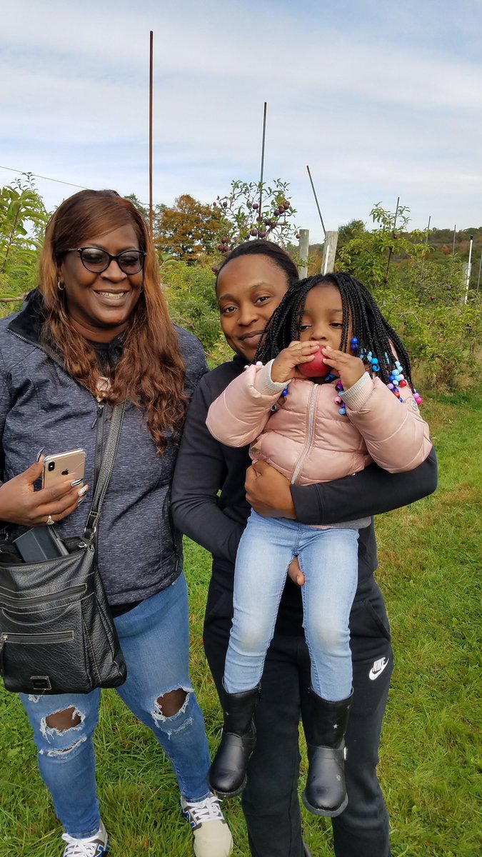 BhsChild's tweet photo. Fall fun at Russell's Farm!
#BPatriotProud #BHSfaculty https://t.co/DH8uTsGhDF