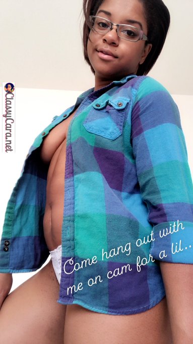 Been a lil on the lonely side... https://t.co/gZKsiIbJN6 https://t.co/DBG21GCXlQ<a href="/tag/rt"class="tags"><span>#rt</span></a>