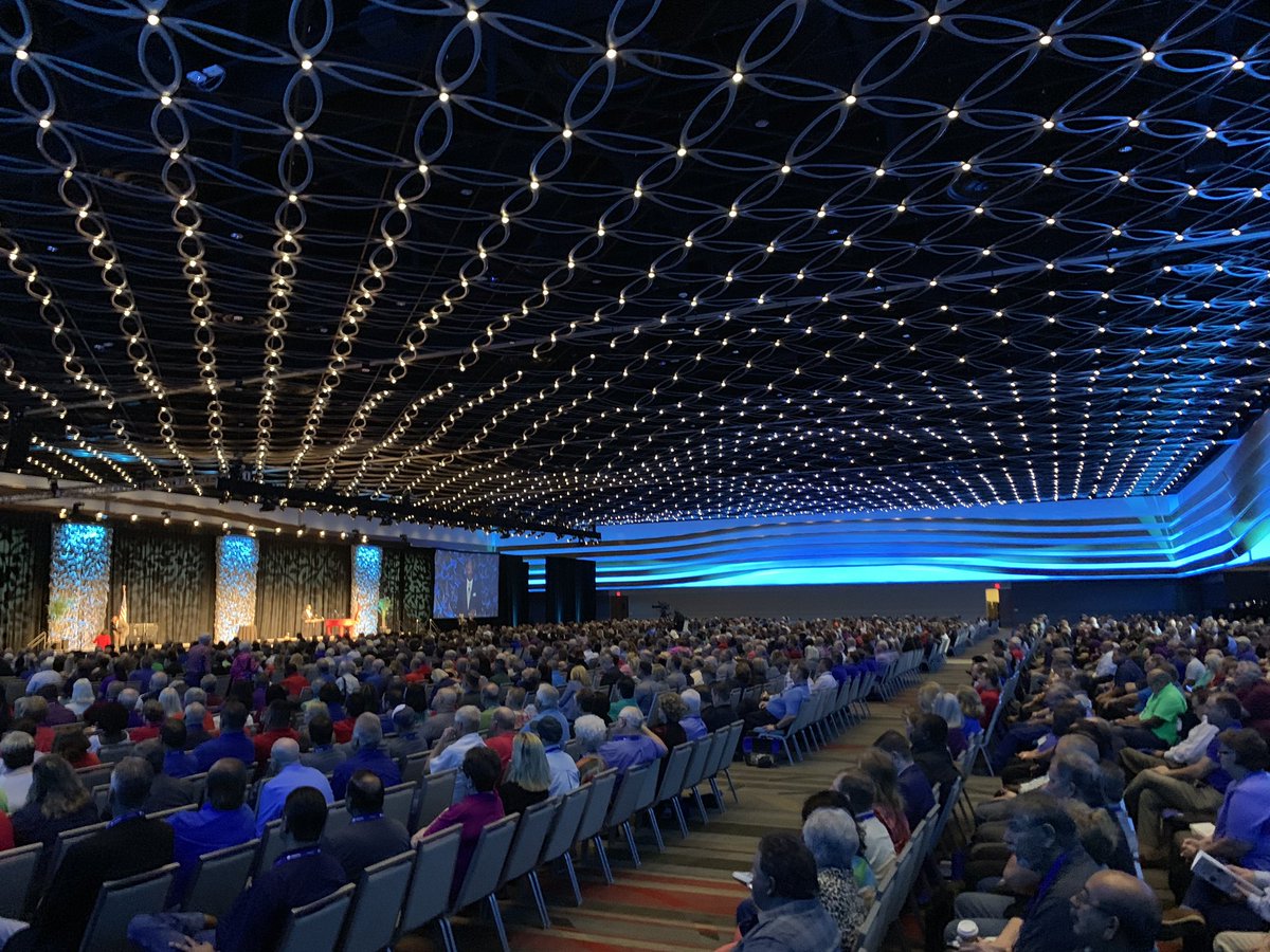 StevenB904's tweet photo. @WestonD99 I’m blown away at how huge this conference is—very proud to be a Texan https://t.co/zEtkkLw5G9