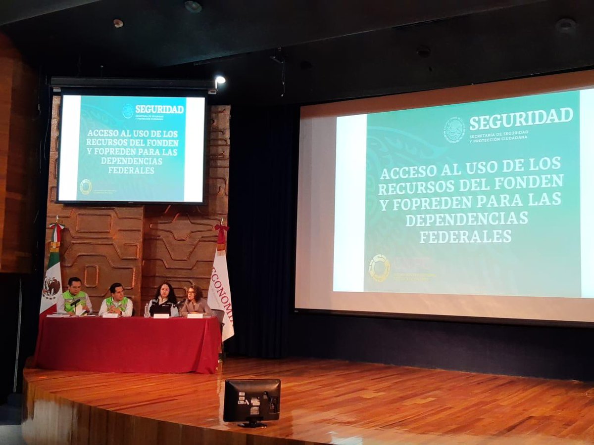 CNPC_MX's tweet photo. A través de la #DGGR, organizamos el evento “Acceso al uso de los recursos del #FONDEN y #FOPREDEN para las Dependencias Federales" en el auditorio Dr. Raúl Ramos Tercero de la @SE_mx. Trabajamos para fortalecer las capacidades institucionales ante los riesgos. https://t.co/bqHAZutxrh