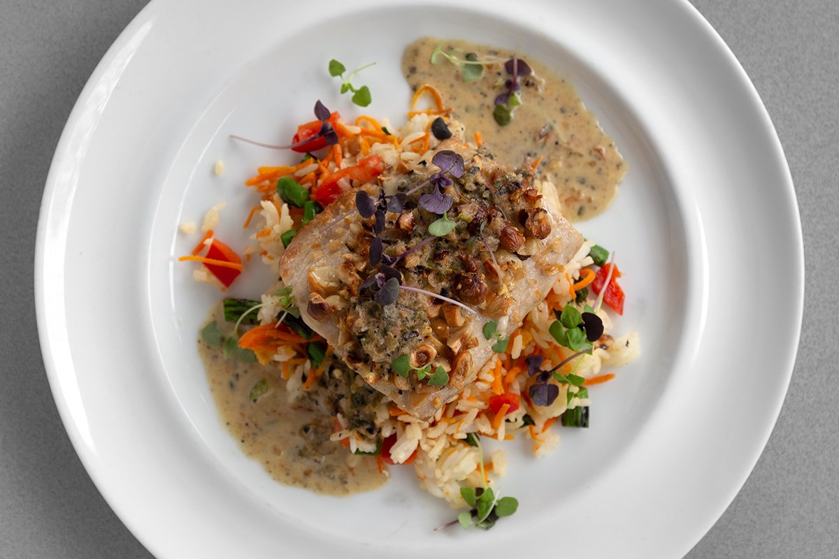 StandardMarket's tweet image. Now featuring a new lineup of our signature What's For Dinner Tonight?® dinners for two—to go! Grab a bag or two, and bring home a restaurant-quality meal made by our chefs daily. standardmarket.com/featured/new-d… #dinner #whatsfordinnertonight #standardmarket #makeeverymealspecial