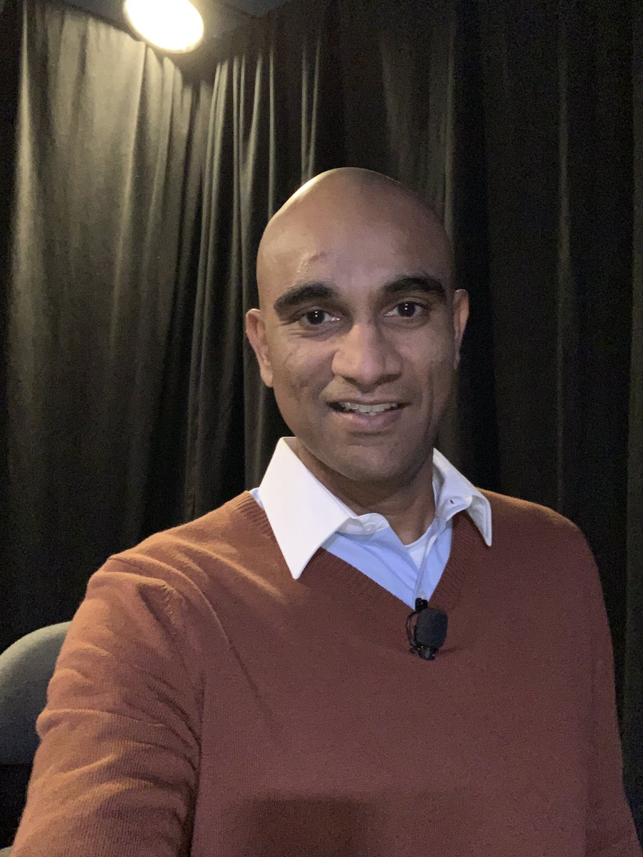 himagiri's tweet image. #ArmTechCon #day2 ready for my #keynote with @simonsegars in the audience