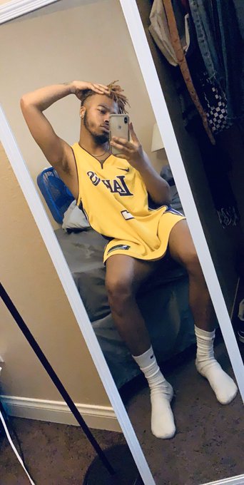 Watch ZER0°'s leaked NSFW photo on TwXstars