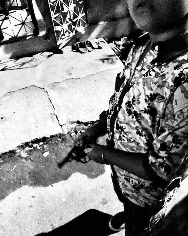 Souvikkoley's tweet photo. #bnwphotography #spicollective #streetlife #dailylifeindia #indiaphotoconcept  #streetphotography #indiaphotosociety #ig_calcutta #eyeshotmag #mangofolk #storyofthestreet #hcsc_street #streetphotographyinternational  #lensculture #indiaphotostory #street… https://t.co/huJ4z79bsI https://t.co/2pLGuIPvh9