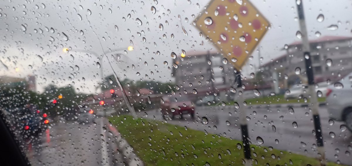 EricCho47775157's tweet photo. Kkkk... https://t.co/cL39T0g7kX