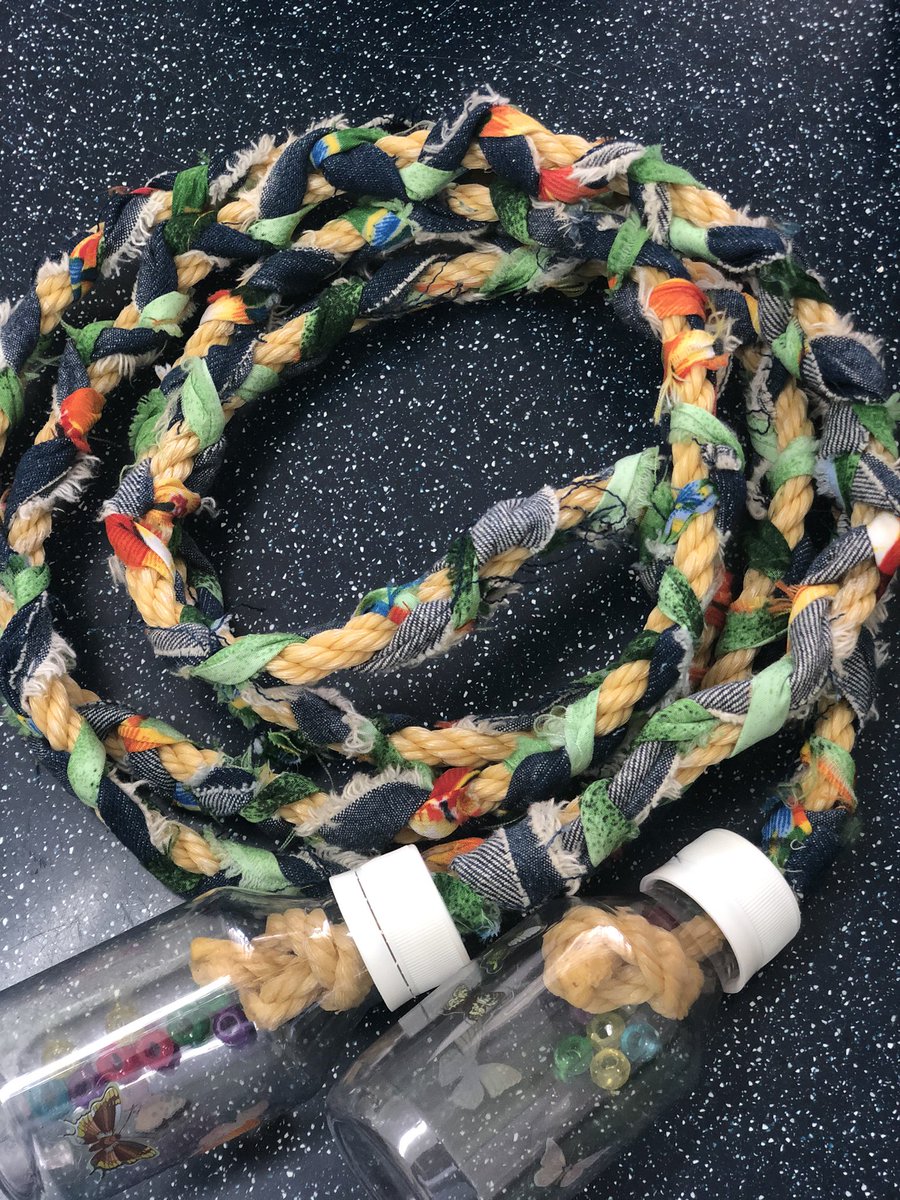 DummettRamon's tweet photo. Our students made skipping ropes for PE class. Skill level 📶99 Awesome level 🔘☑️🆒🆙⚠️⚠️💥 Super job @shakeirawaithe   #OneSchoolBarbados https://t.co/I6kUh8gXKs