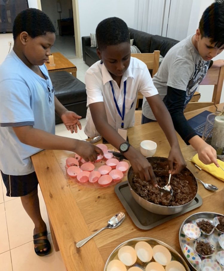ReptonDXBBoard's tweet photo. It is #CancerAwarenessDay at @ReptonDXBSenior tomorrow. The #ReptonDXBFryHouse boys have been baking for the bake sale! #ReptonDXBCommunity https://t.co/ix2BY3tvsA