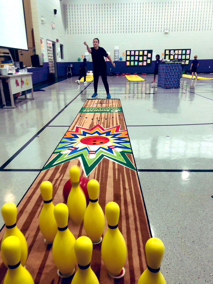 JennieLGraves's tweet photo. My first grade bowling partner during Addition Bowling this morning. #GravesPEJourney #ActForImpact #MSAWest #ipsbProud https://t.co/hW1q1jTteq